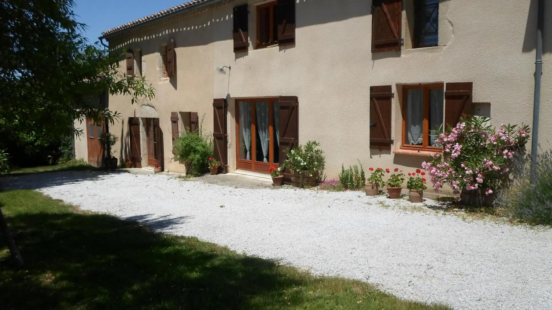 Avignonet-de-Lauragais Chambres D'Hotes D' En Jouti